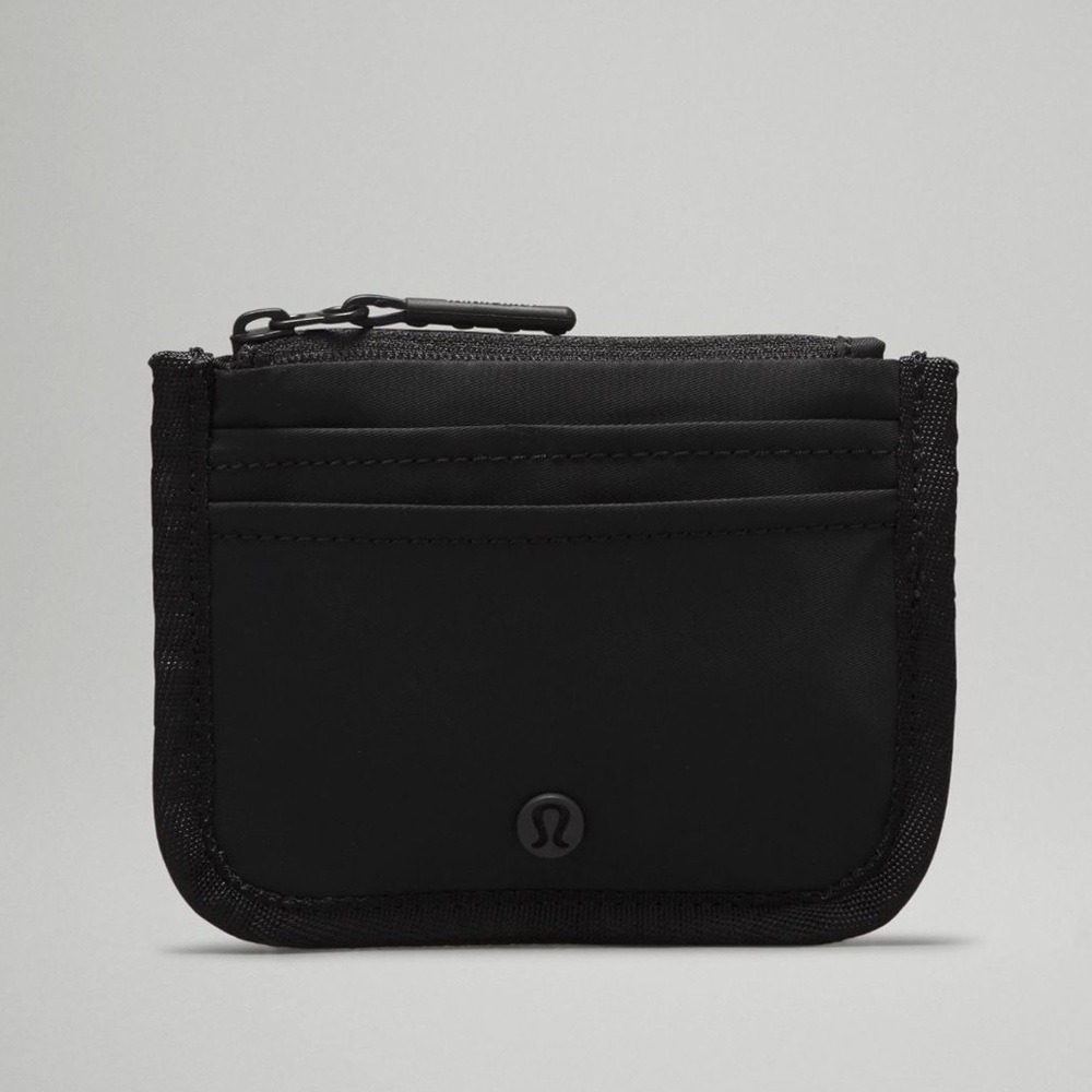 Lululemon True Identity Card Case‎ NWT black